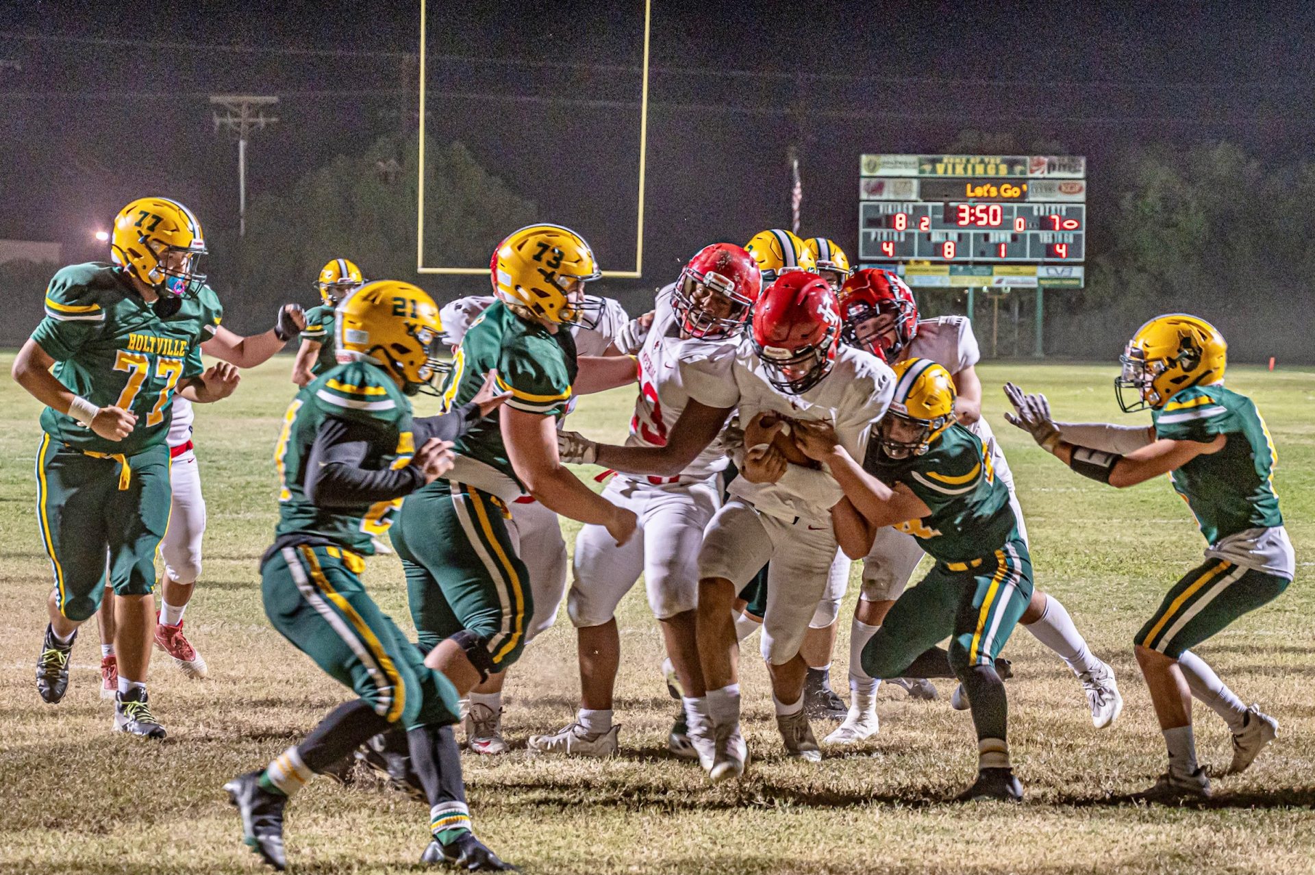 FOOTBALL Late TD Gives Tigers I.V. Classic Win » Holtville Tribune